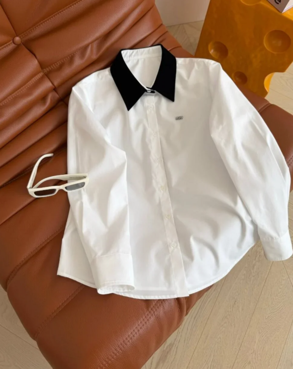 🤍Miu Miu🤍 Blouse with Velvet Collar and Patchwork Details
